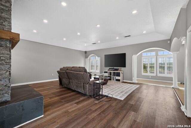 30870 Bridlegate Property Photo 7
