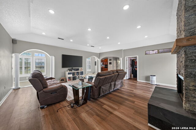 30870 Bridlegate Property Photo 8