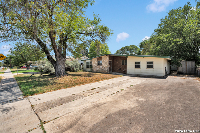430 Lanier Property Photo 2