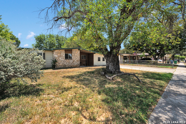 430 Lanier Property Photo 3