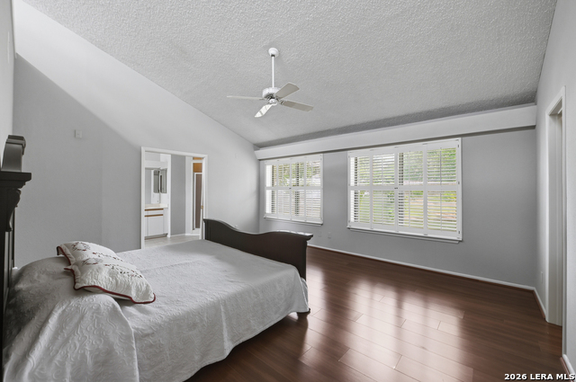 10914 Link Property Photo 42
