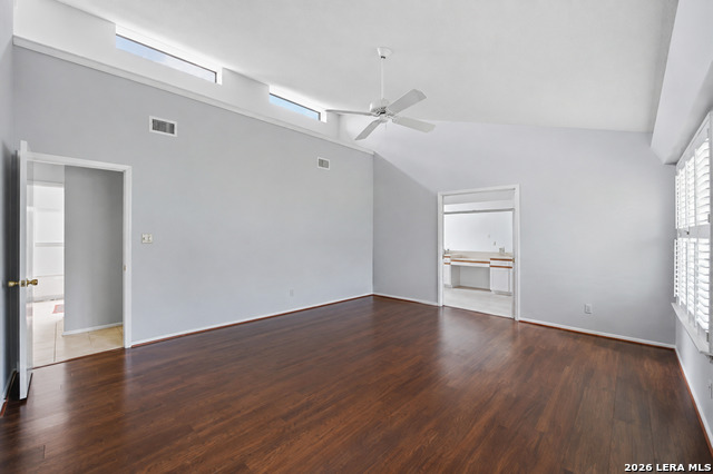 10914 Link Property Photo 46