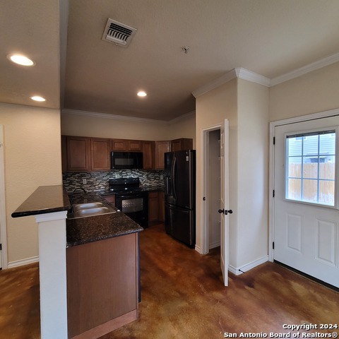 16815 Dancing Ava Property Photo 4