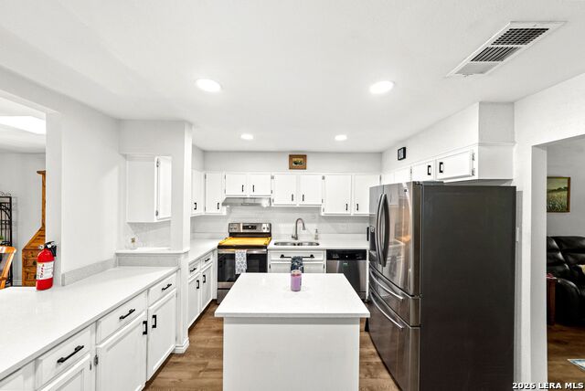 8814 Pertshire St Property Photo 10
