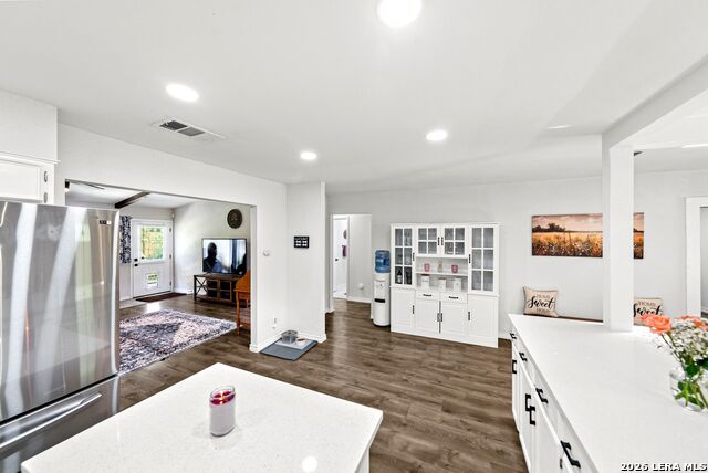 8814 Pertshire St Property Photo 12