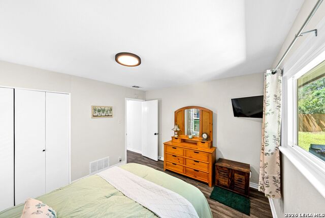 8814 Pertshire St Property Photo 16