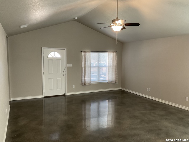 578 Misty Gln Property Photo 5