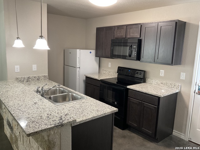 578 Misty Gln Property Photo 6