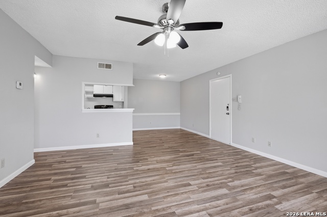 1819 Babcock Property Photo 5