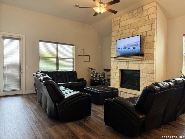 1162 Thicket Ln Property Photo 10