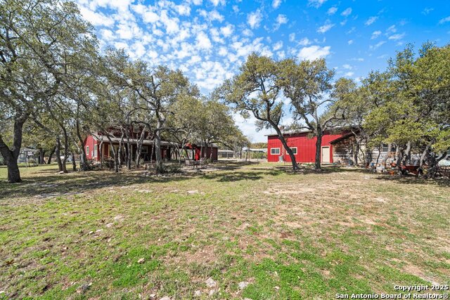 2365 Lakeshore Dr Property Photo 18