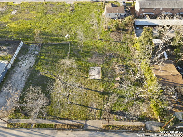217 E Lindbergh Blvd Property Photo 7