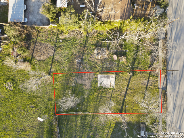 217 E Lindbergh Blvd Property Photo 14