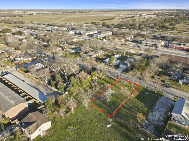 217 E Lindbergh Blvd Property Photo 18