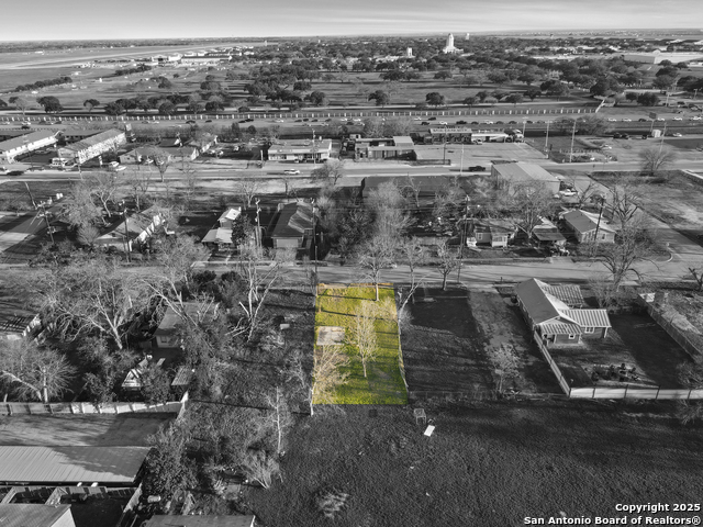 217 E Lindbergh Blvd Property Photo 21