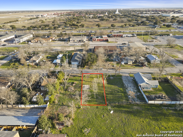 217 E Lindbergh Blvd Property Photo 22