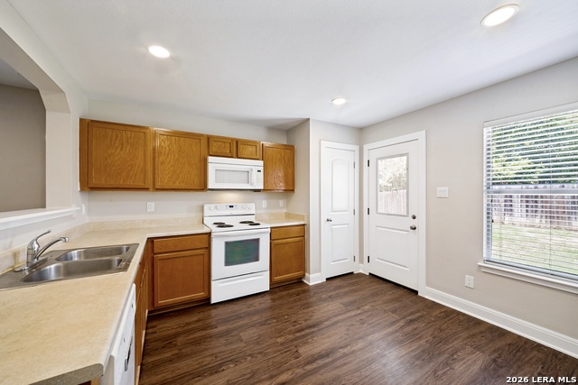 7915 Oak Pointe Property Photo 22