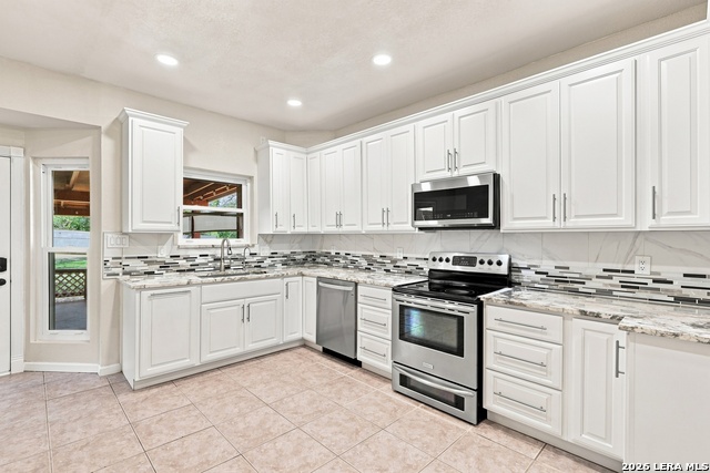 410 Misty Water Property Photo 7