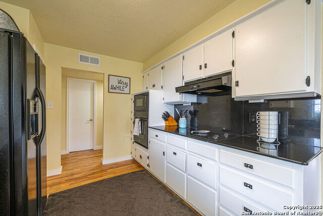 100 Kings Property Photo 18