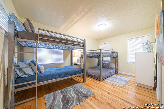 100 Kings Property Photo 25
