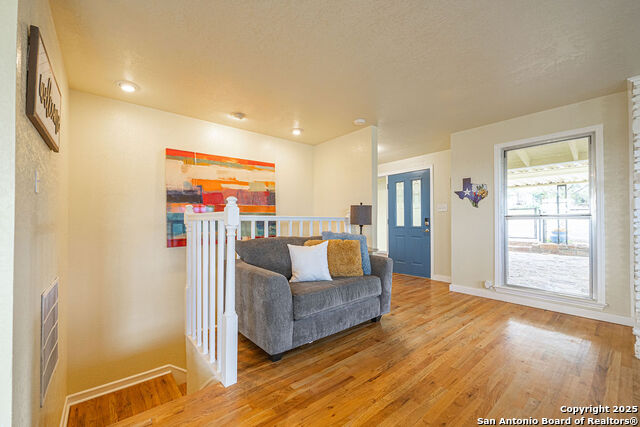 100 Kings Property Photo 31