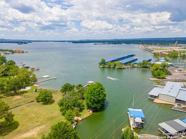 100 Kings Property Photo 48
