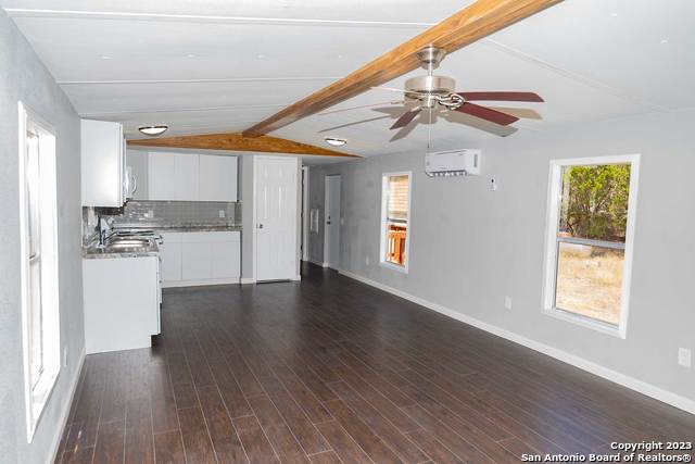 393 Deer Valley St Property Photo 16