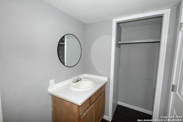 393 Deer Valley St Property Photo 21