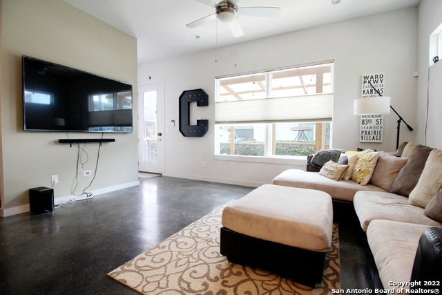 236 E Cevallos Property Photo 7