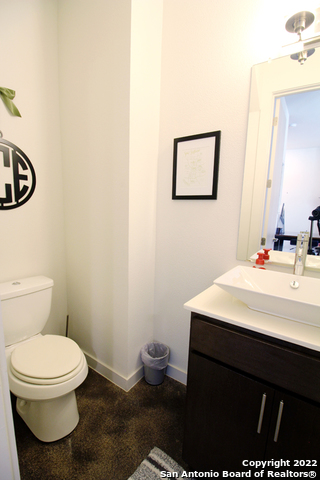 236 E Cevallos Property Photo 12