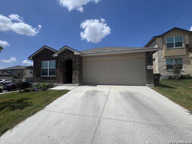 1739 Lavender Crk Property Photo 3