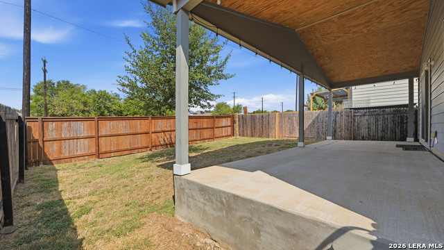 4925 Hallies Garden Property Photo 16