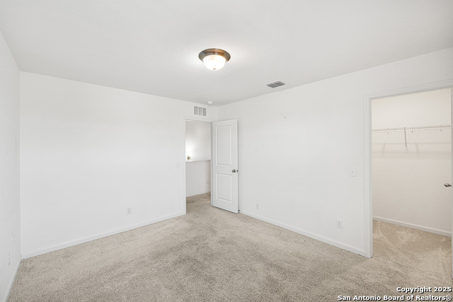 5639 Pearl Mdw Property Photo 18