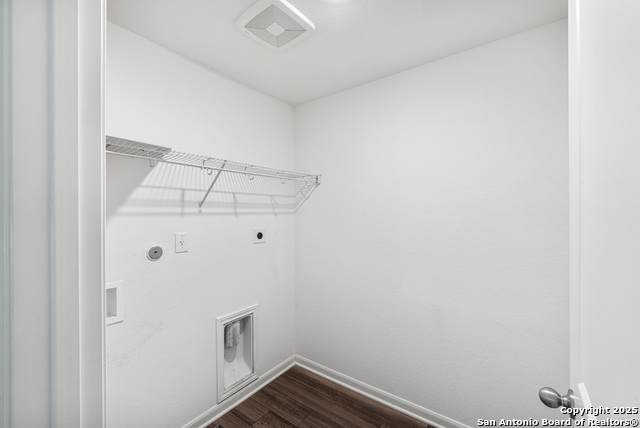 5639 Pearl Mdw Property Photo 22