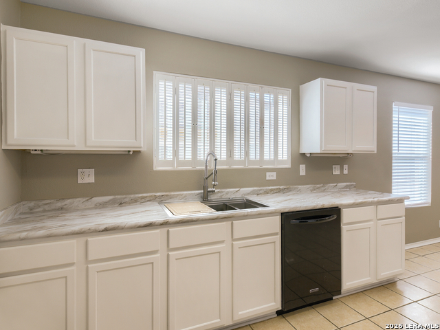 125 Michelle Ln Property Photo 6