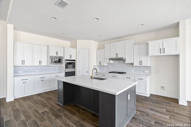 92 Simpatico Property Photo 5