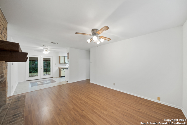 9438 Valley Dale St Property Photo 6