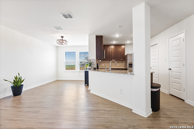 11221 Hollinger Cir Property Photo 5
