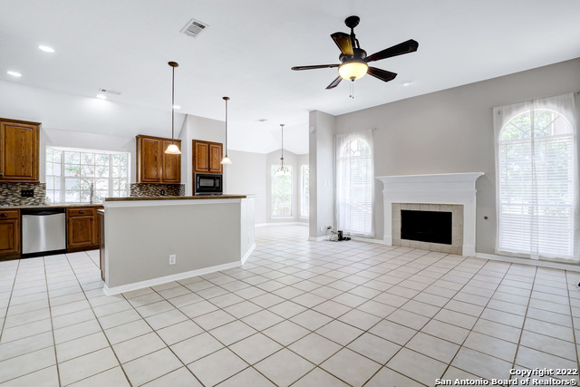 8422 Blackcastle Dr Property Photo 13