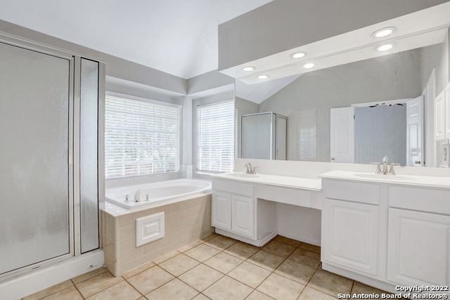 8422 Blackcastle Dr Property Photo 18