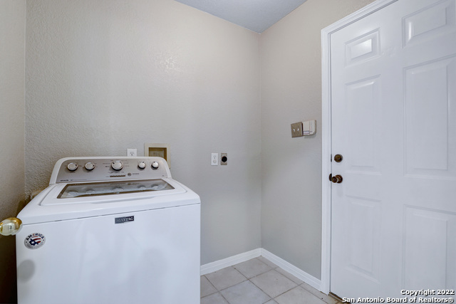 8422 Blackcastle Dr Property Photo 21