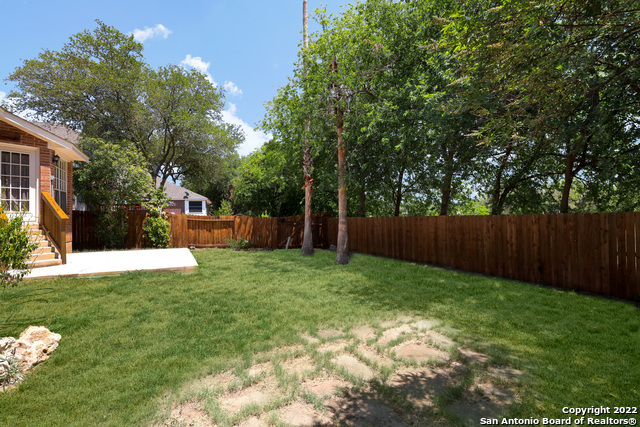8422 Blackcastle Dr Property Photo 24