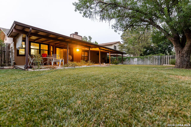1211 Chilton Property Photo 4