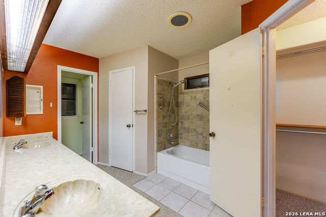 1211 Chilton Property Photo 10