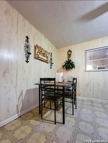 1540 Valerie Property Photo 6