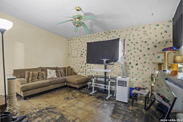 4311 Limpio Property Photo 4