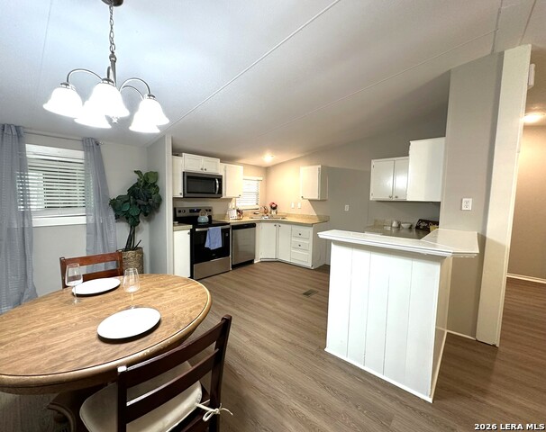 7939 Whartons Dock Rd Property Photo 5