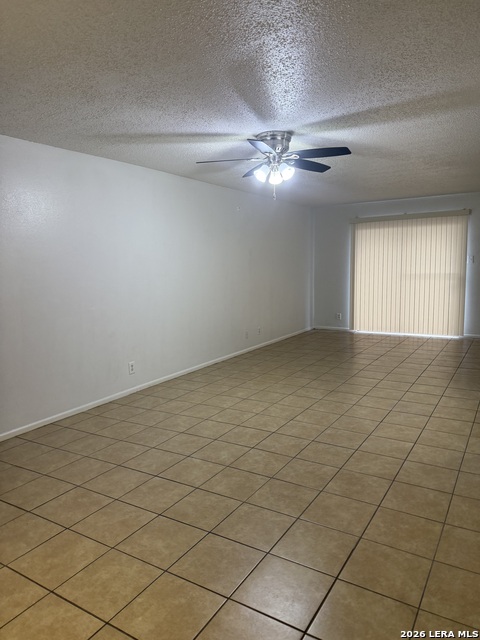 923 Vance Jackson Property Photo 2