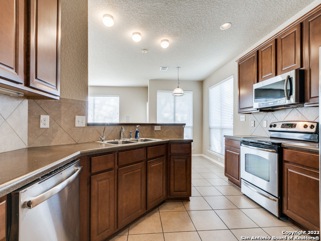 6912 Abbey Falls Property Photo 12
