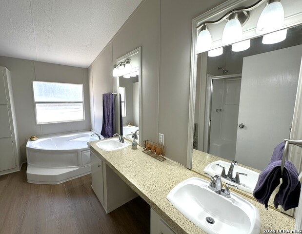 491 Tejas Trl Property Photo 8